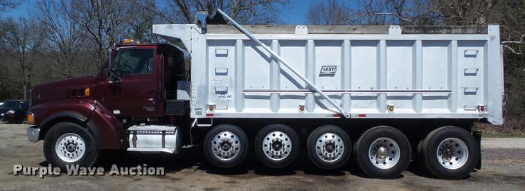 image for item DB1519 2001 Sterling L9500 dump truck