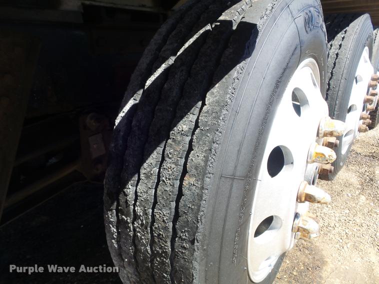 image for item DB1519 2001 Sterling L9500 dump truck