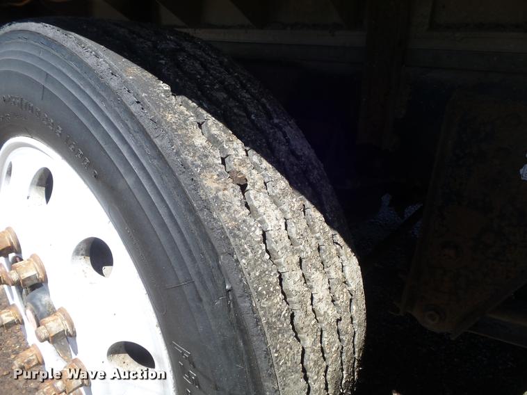 image for item DB1519 2001 Sterling L9500 dump truck