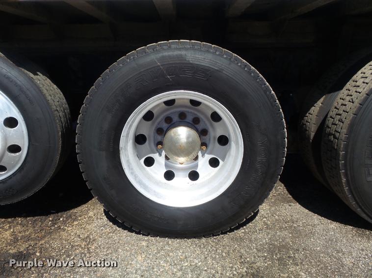 image for item DB1519 2001 Sterling L9500 dump truck