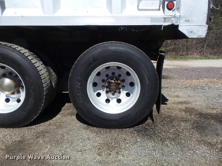 image for item DB1519 2001 Sterling L9500 dump truck