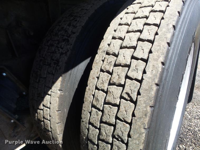 image for item DB1519 2001 Sterling L9500 dump truck