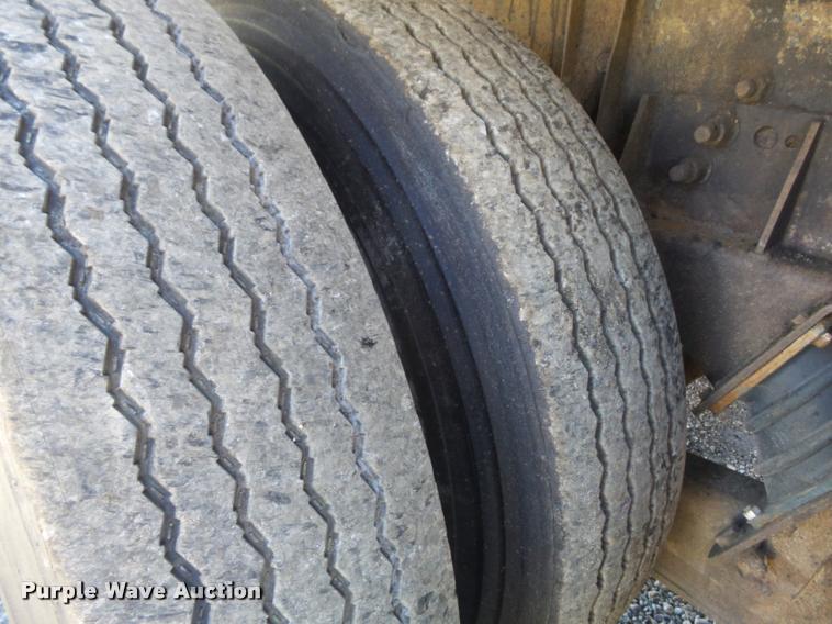 image for item DB1519 2001 Sterling L9500 dump truck