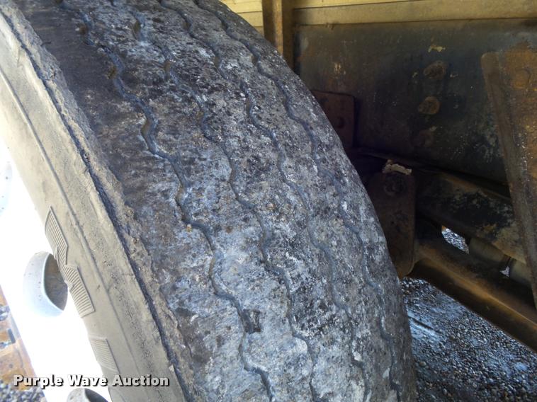 image for item DB1519 2001 Sterling L9500 dump truck