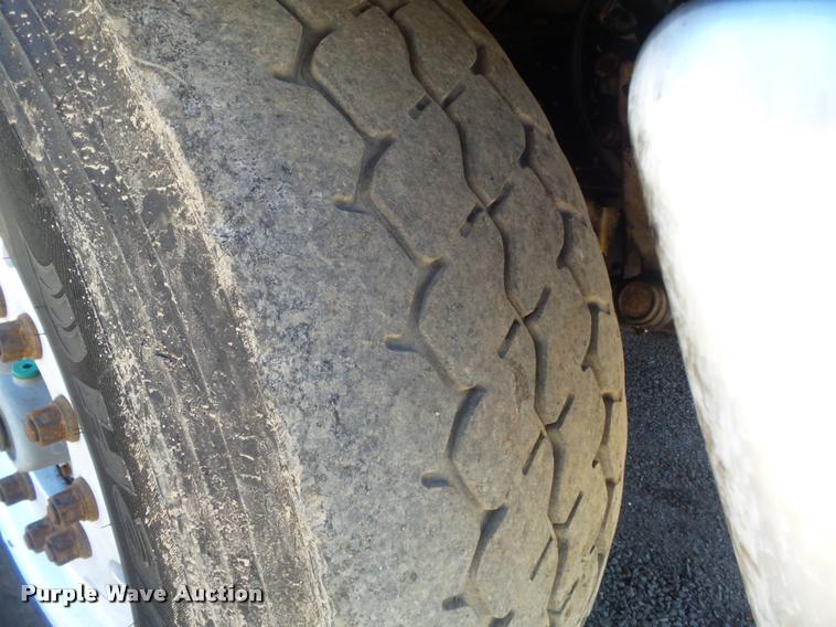 image for item DB1519 2001 Sterling L9500 dump truck