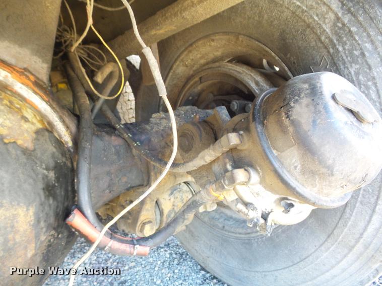 image for item DB1519 2001 Sterling L9500 dump truck