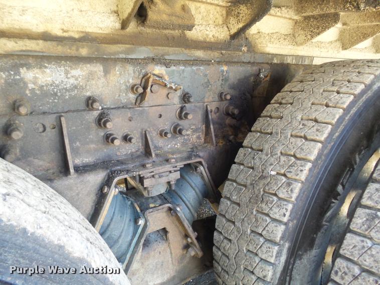 image for item DB1519 2001 Sterling L9500 dump truck