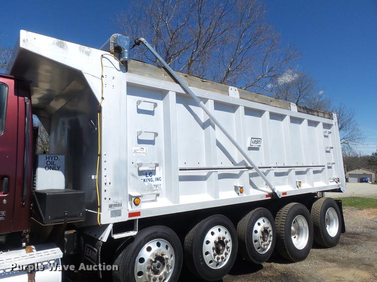 image for item DB1519 2001 Sterling L9500 dump truck