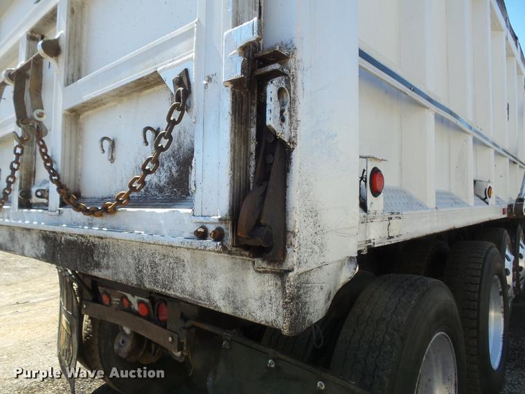 image for item DB1519 2001 Sterling L9500 dump truck