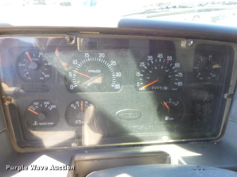 image for item DB1519 2001 Sterling L9500 dump truck