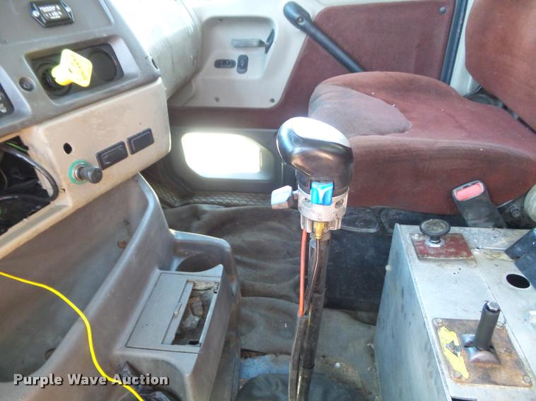 image for item DB1519 2001 Sterling L9500 dump truck