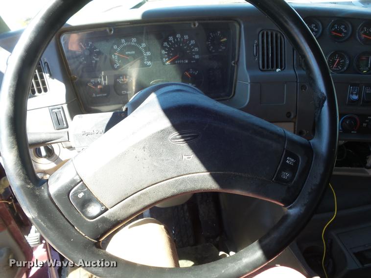 image for item DB1519 2001 Sterling L9500 dump truck