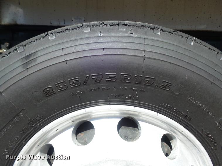 image for item DB1520 2004 Kenworth T800B dump truck