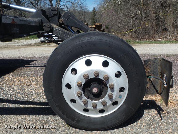 image for item DB1520 2004 Kenworth T800B dump truck