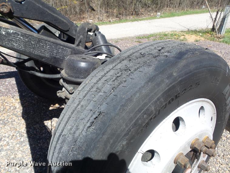 image for item DB1520 2004 Kenworth T800B dump truck