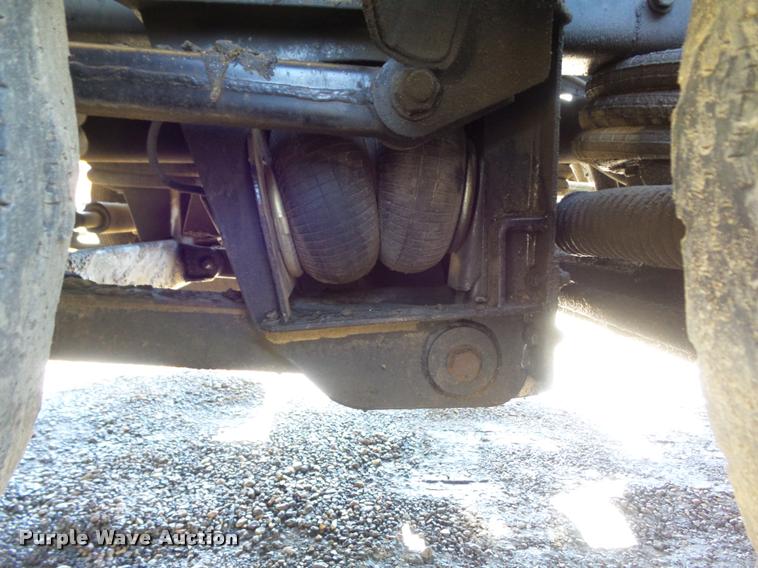 image for item DB1520 2004 Kenworth T800B dump truck