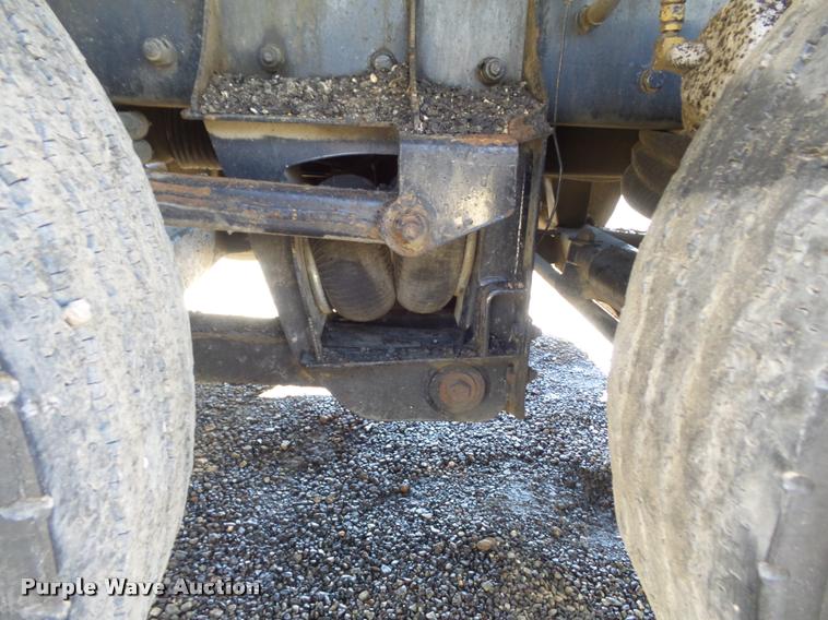 image for item DB1520 2004 Kenworth T800B dump truck