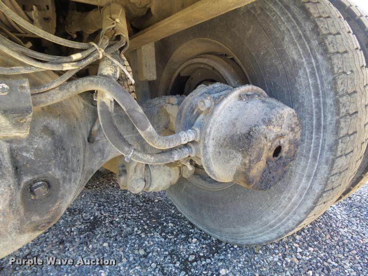 image for item DB1520 2004 Kenworth T800B dump truck