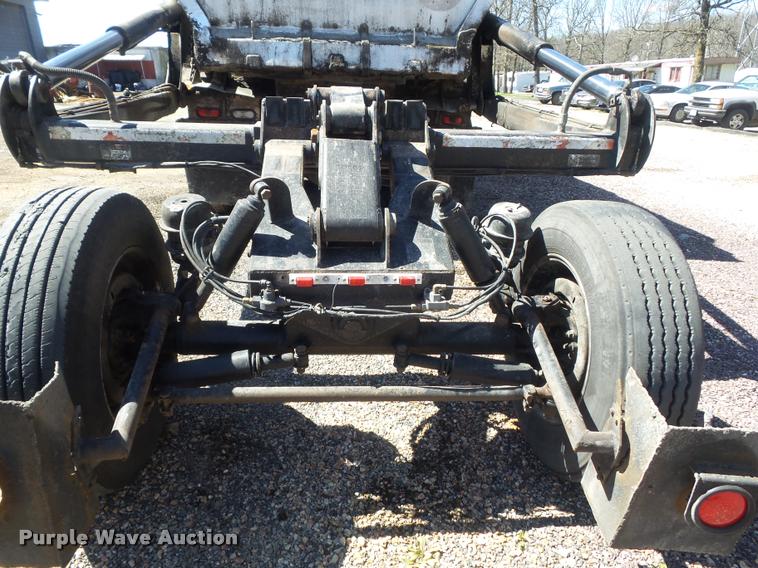 image for item DB1520 2004 Kenworth T800B dump truck