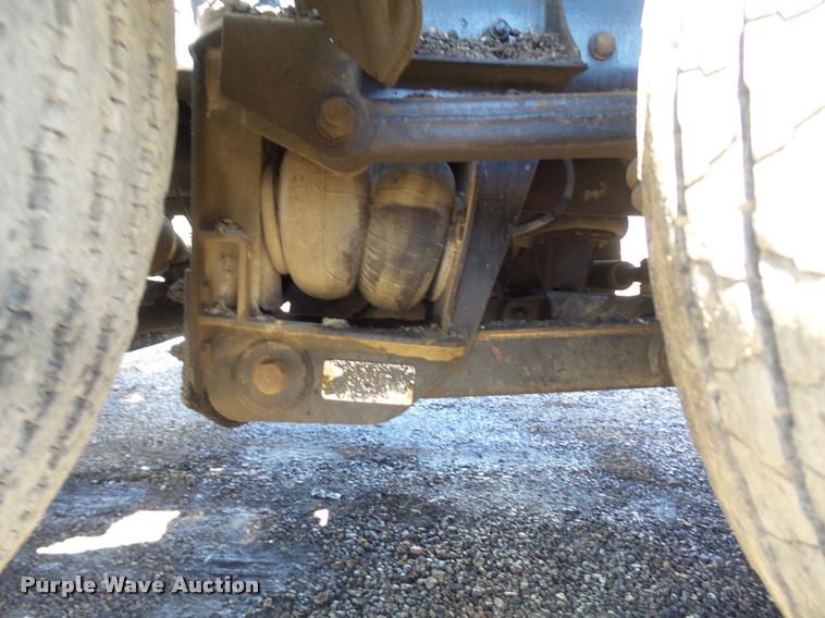 image for item DB1520 2004 Kenworth T800B dump truck