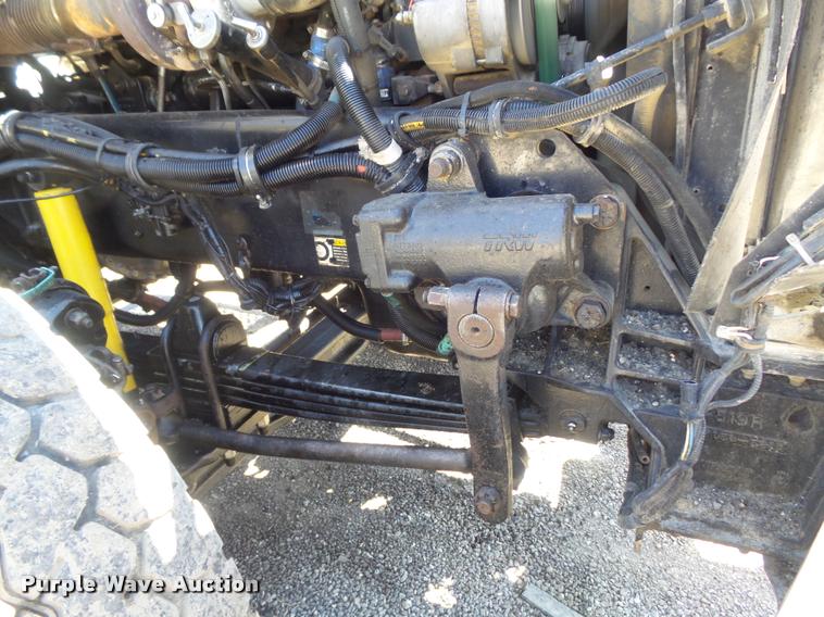 image for item DB1520 2004 Kenworth T800B dump truck