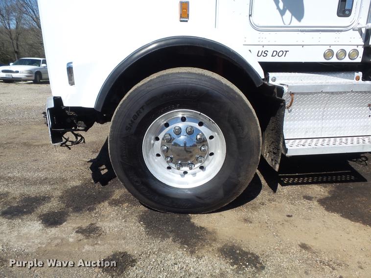 image for item DB1521 2007 Kenworth T800B dump truck