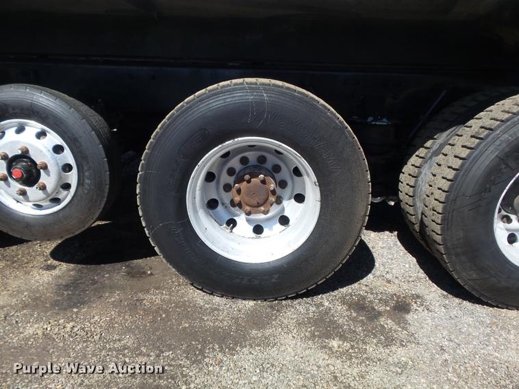 image for item DB1521 2007 Kenworth T800B dump truck