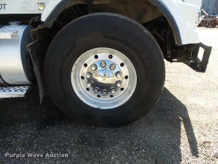 image for item DB1521 2007 Kenworth T800B dump truck