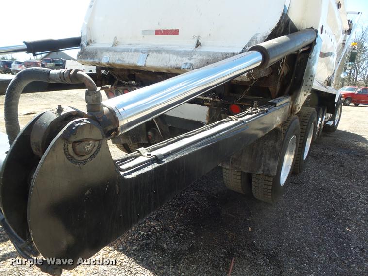 image for item DB1521 2007 Kenworth T800B dump truck