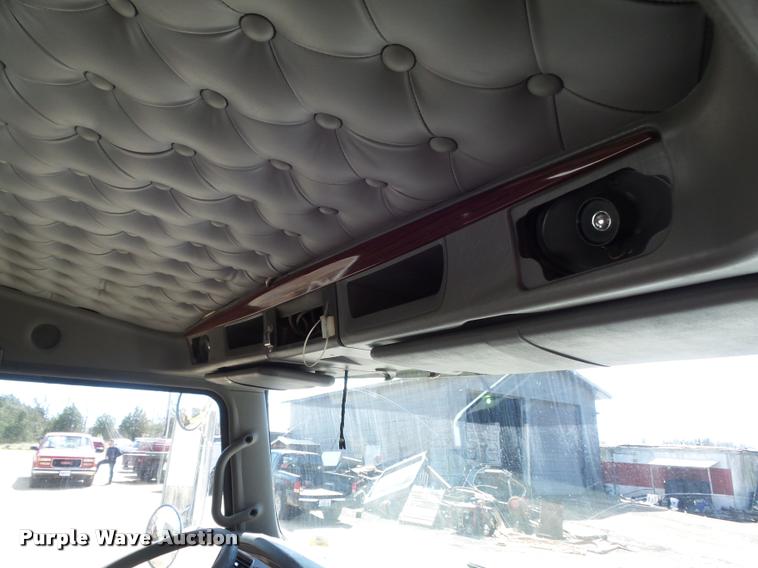 image for item DB1521 2007 Kenworth T800B dump truck