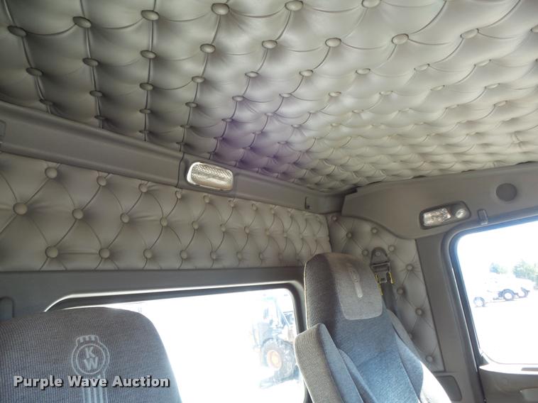 image for item DB1521 2007 Kenworth T800B dump truck