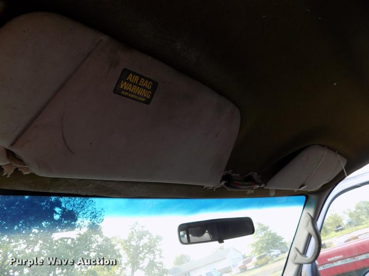 image for item DC7237 1999 Ford F350 bucket truck