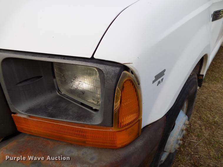 image for item DC7237 1999 Ford F350 bucket truck