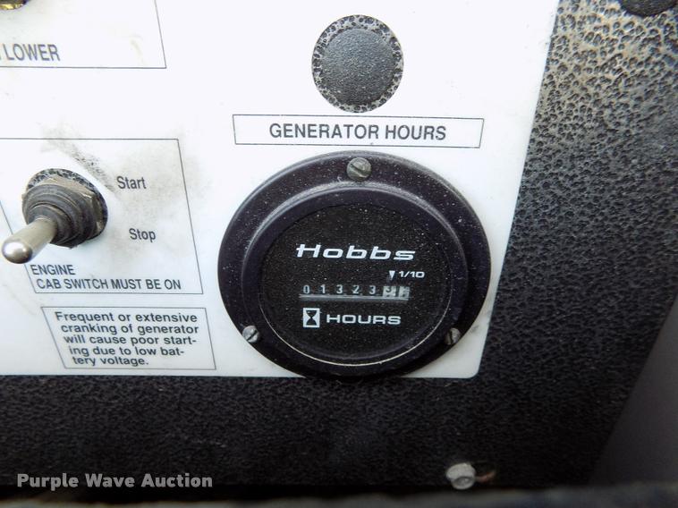 image for item DC7237 1999 Ford F350 bucket truck