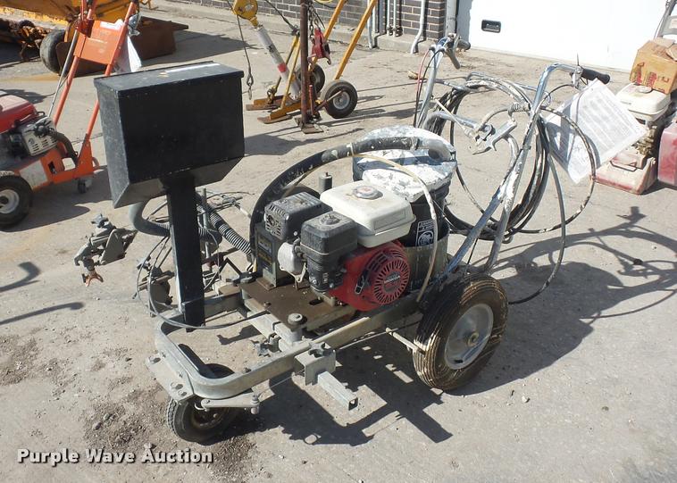 image for item DD9251 LDI 160 airless paint striper