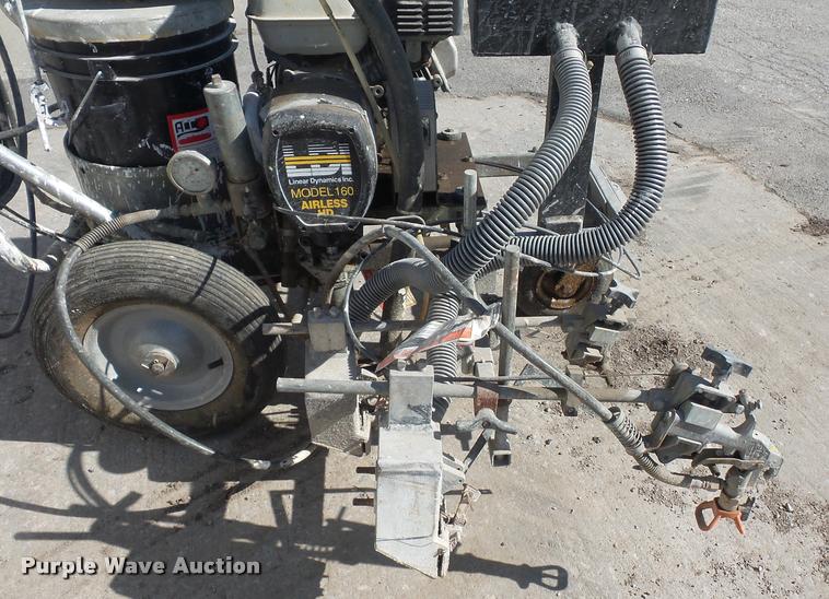 image for item DD9251 LDI 160 airless paint striper