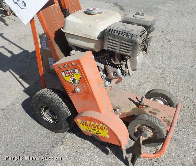 image for item DD9252 Billy Goat Crevice cleaner