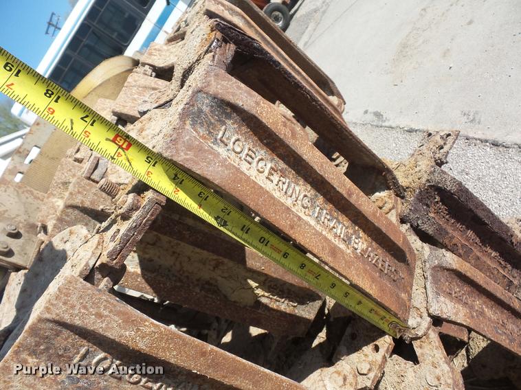 image for item DD9256 Loegering Trail steel skid steer tracks
