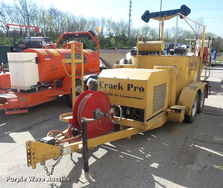 image for item DD9258 2012 Crack Pro CP-200 pot hole patcher