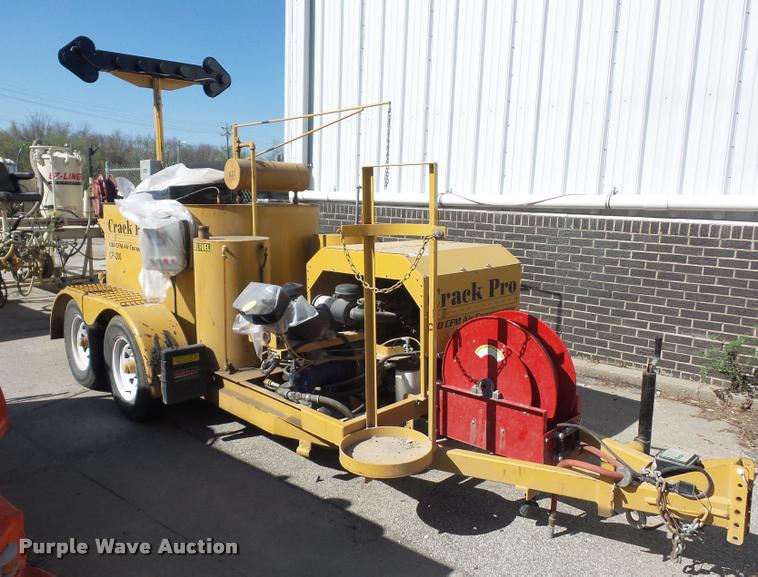 image for item DD9258 2012 Crack Pro CP-200 pot hole patcher