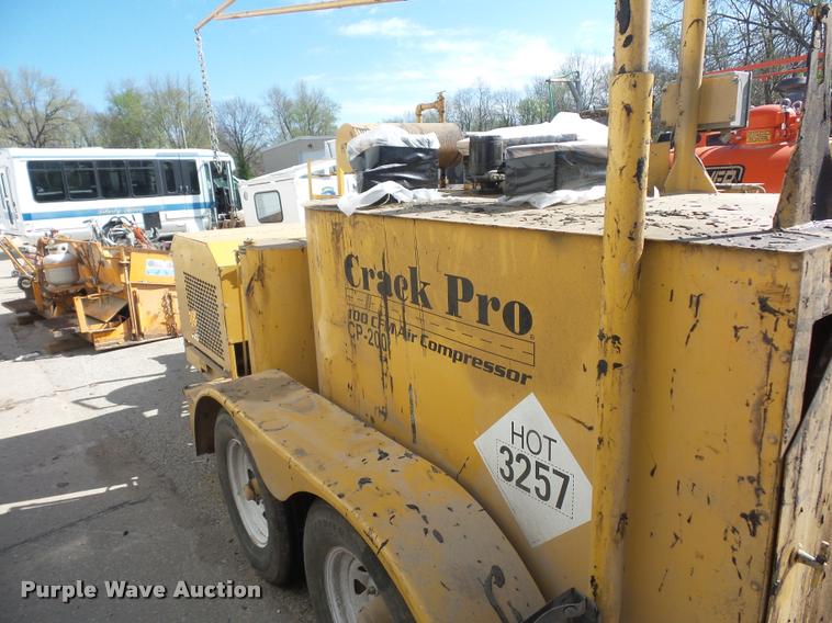 image for item DD9258 2012 Crack Pro CP-200 pot hole patcher