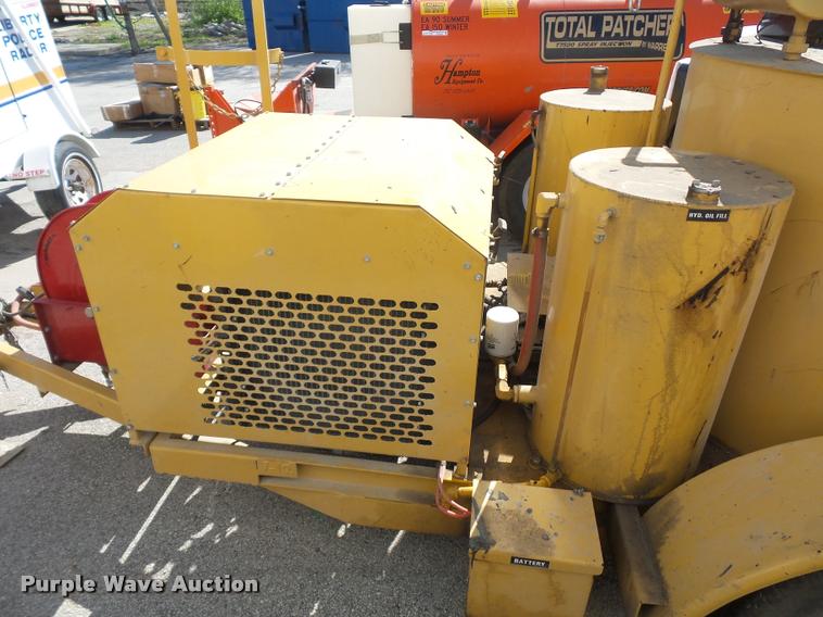 image for item DD9258 2012 Crack Pro CP-200 pot hole patcher