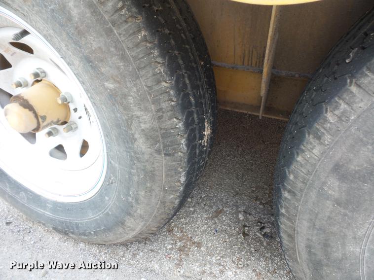 image for item DD9258 2012 Crack Pro CP-200 pot hole patcher