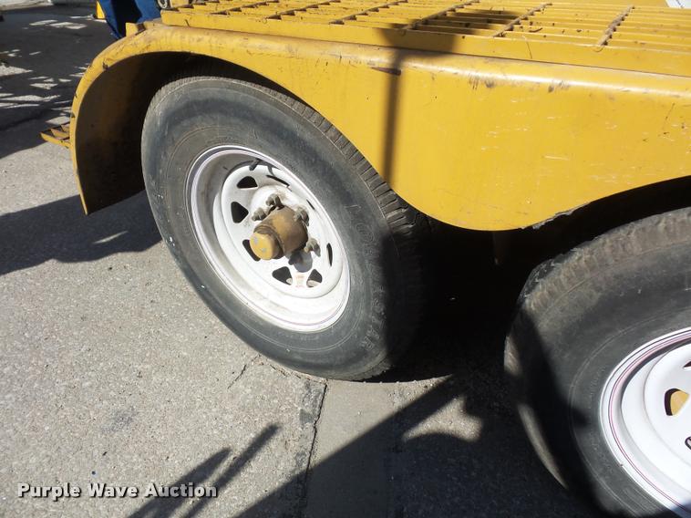 image for item DD9258 2012 Crack Pro CP-200 pot hole patcher