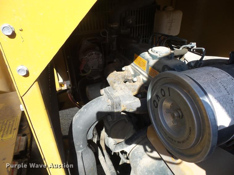 image for item DD9258 2012 Crack Pro CP-200 pot hole patcher