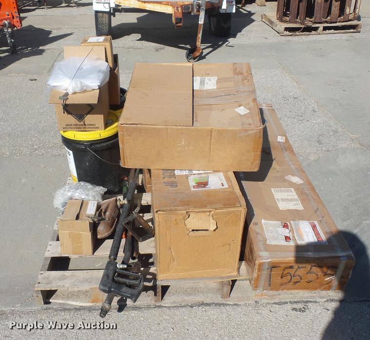 image for item DD9258 2012 Crack Pro CP-200 pot hole patcher