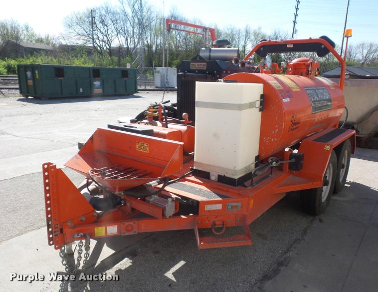 image for item DD9259 2010 Total Patcher T7500 pothole patcher