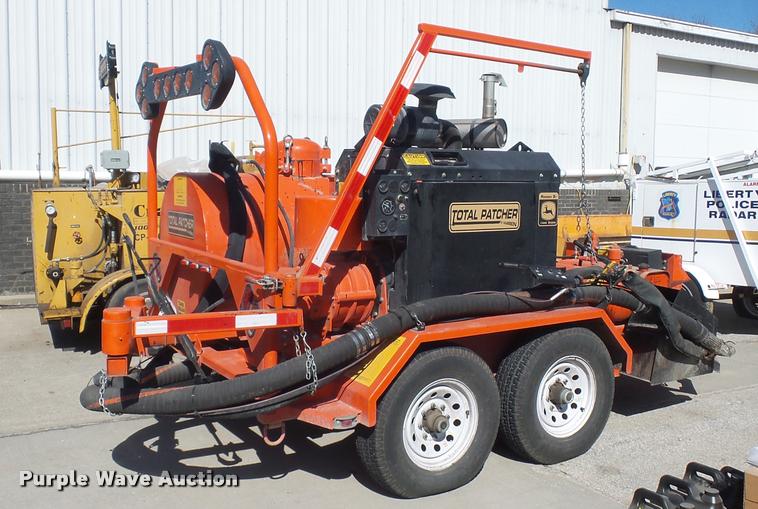 image for item DD9259 2010 Total Patcher T7500 pothole patcher