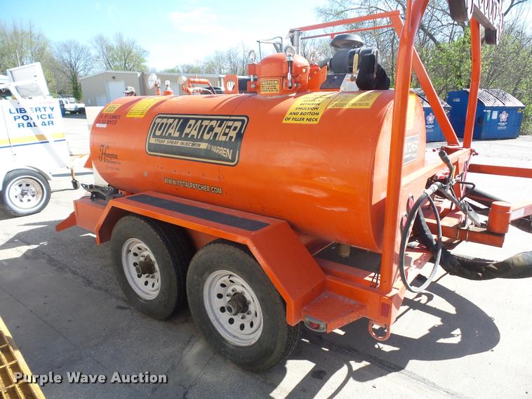 image for item DD9259 2010 Total Patcher T7500 pothole patcher