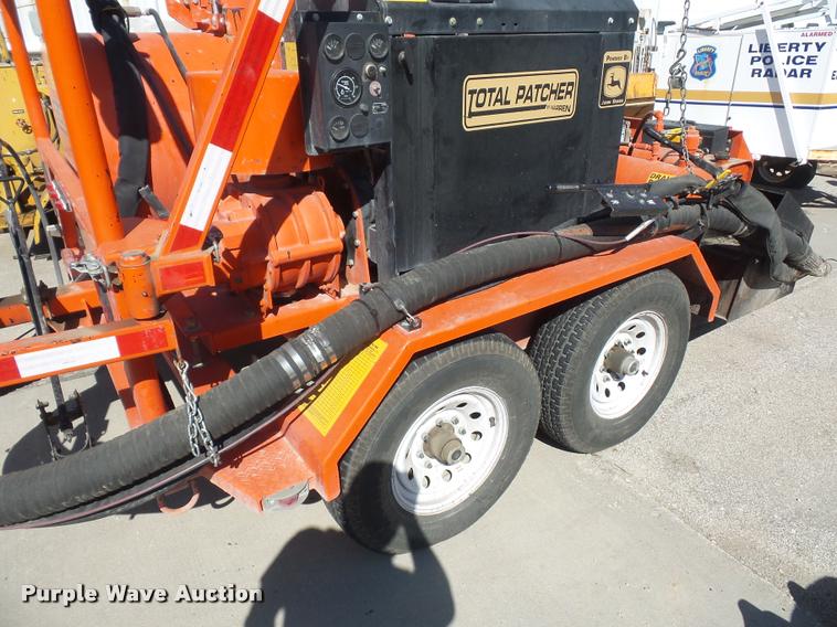 image for item DD9259 2010 Total Patcher T7500 pothole patcher